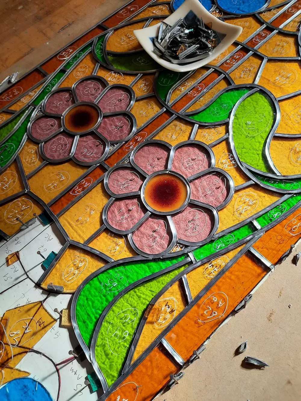 Clase de vidrieras artísticas en Barcelona